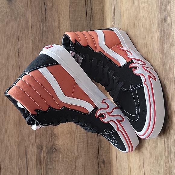 Van's SK8-Hi Flame in the box no lid authentic uper textile and leather. - Picture 2 of 16